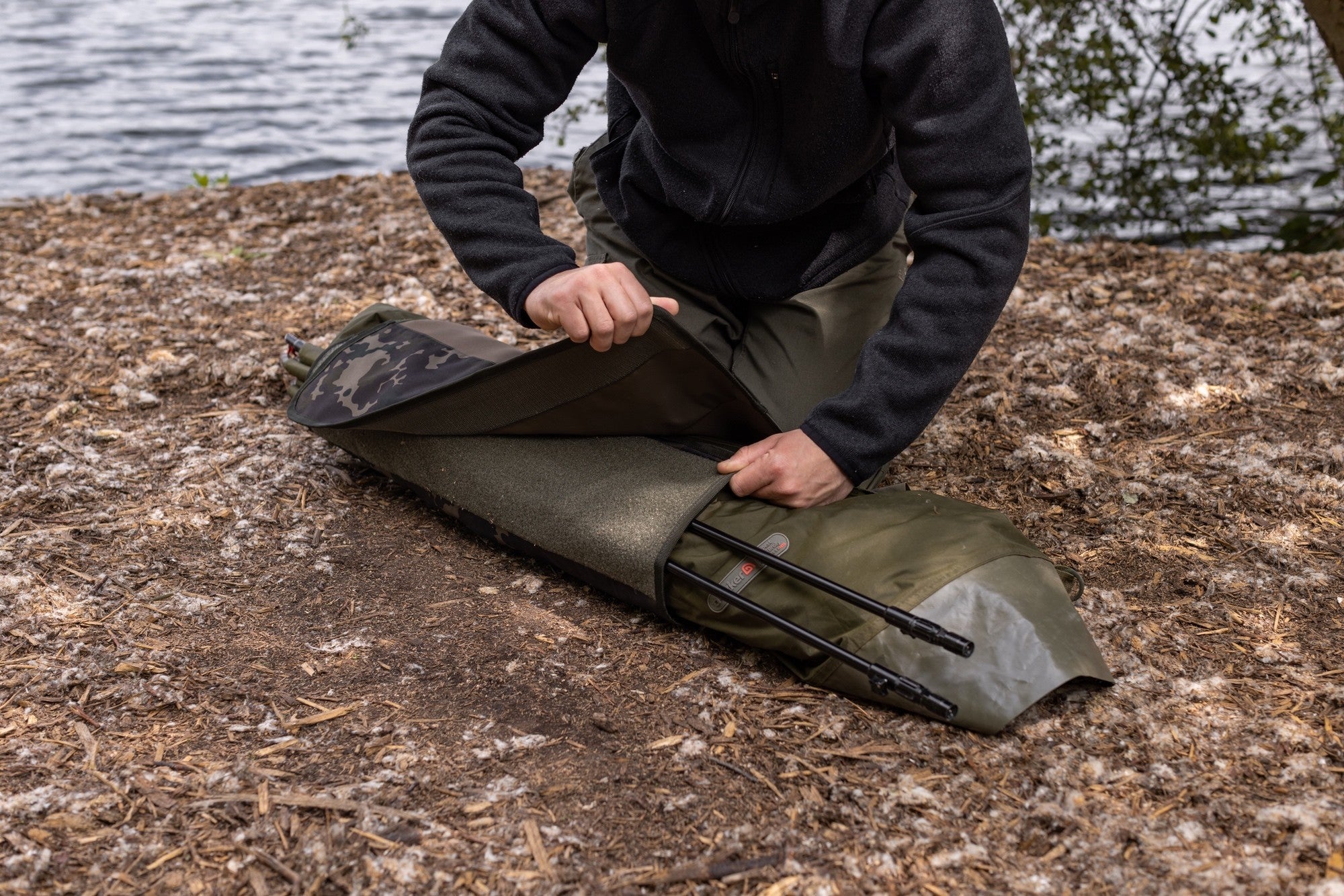 Compac Bivvy Wrap Dark Kamo