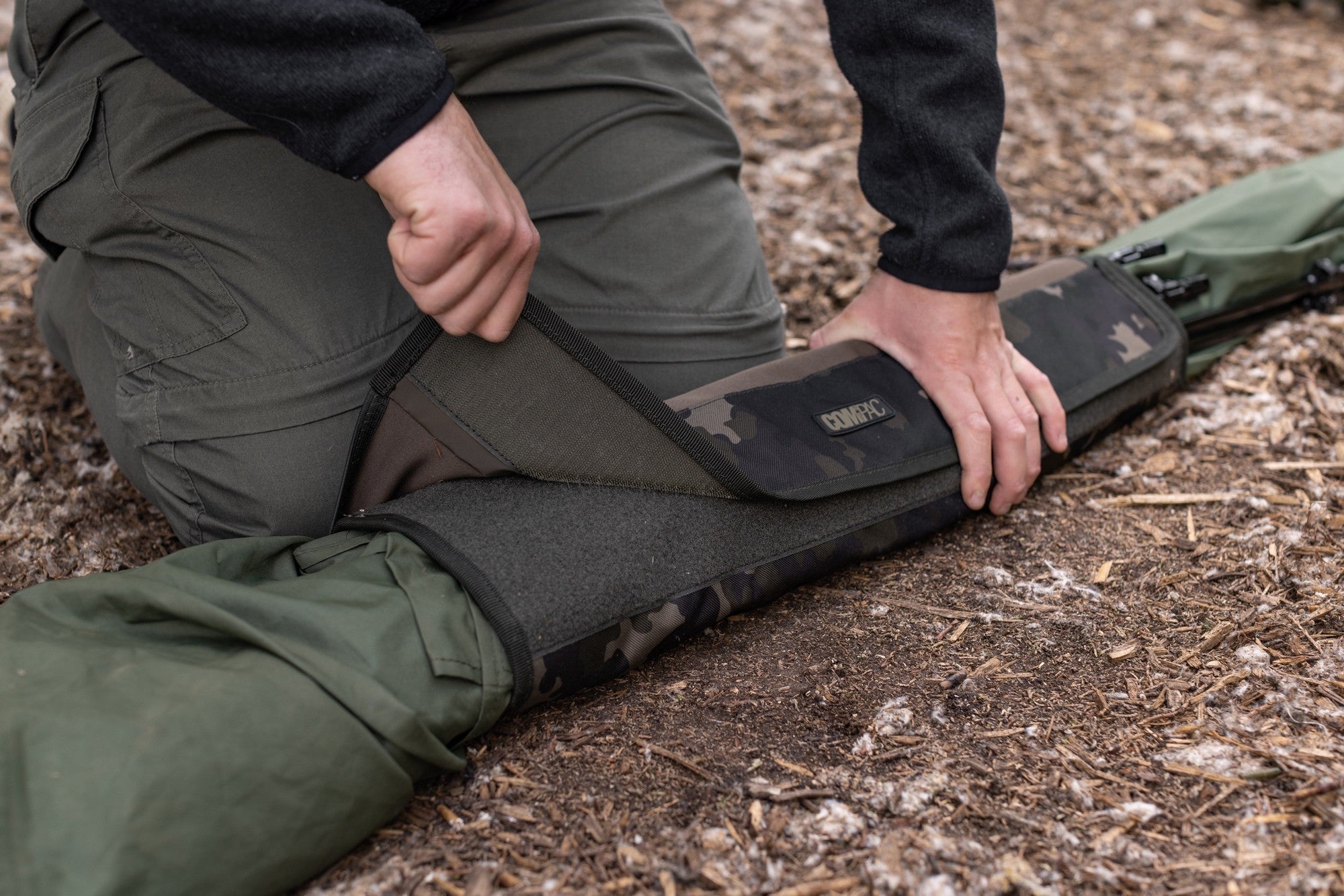 Compac Brolly Wrap Dark Kamo