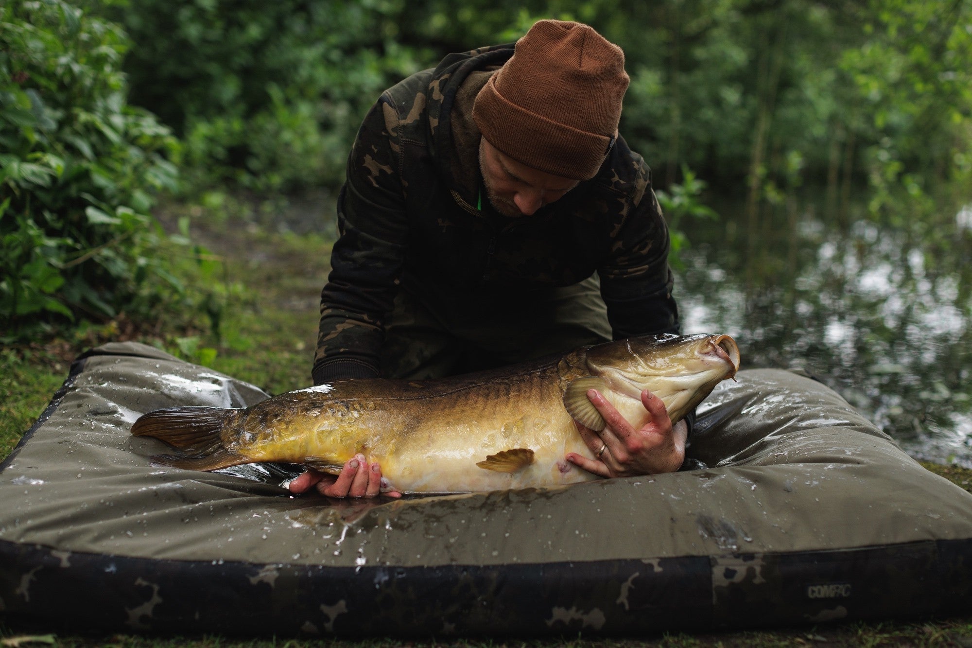 Compac Flat Mat Dark Kamo