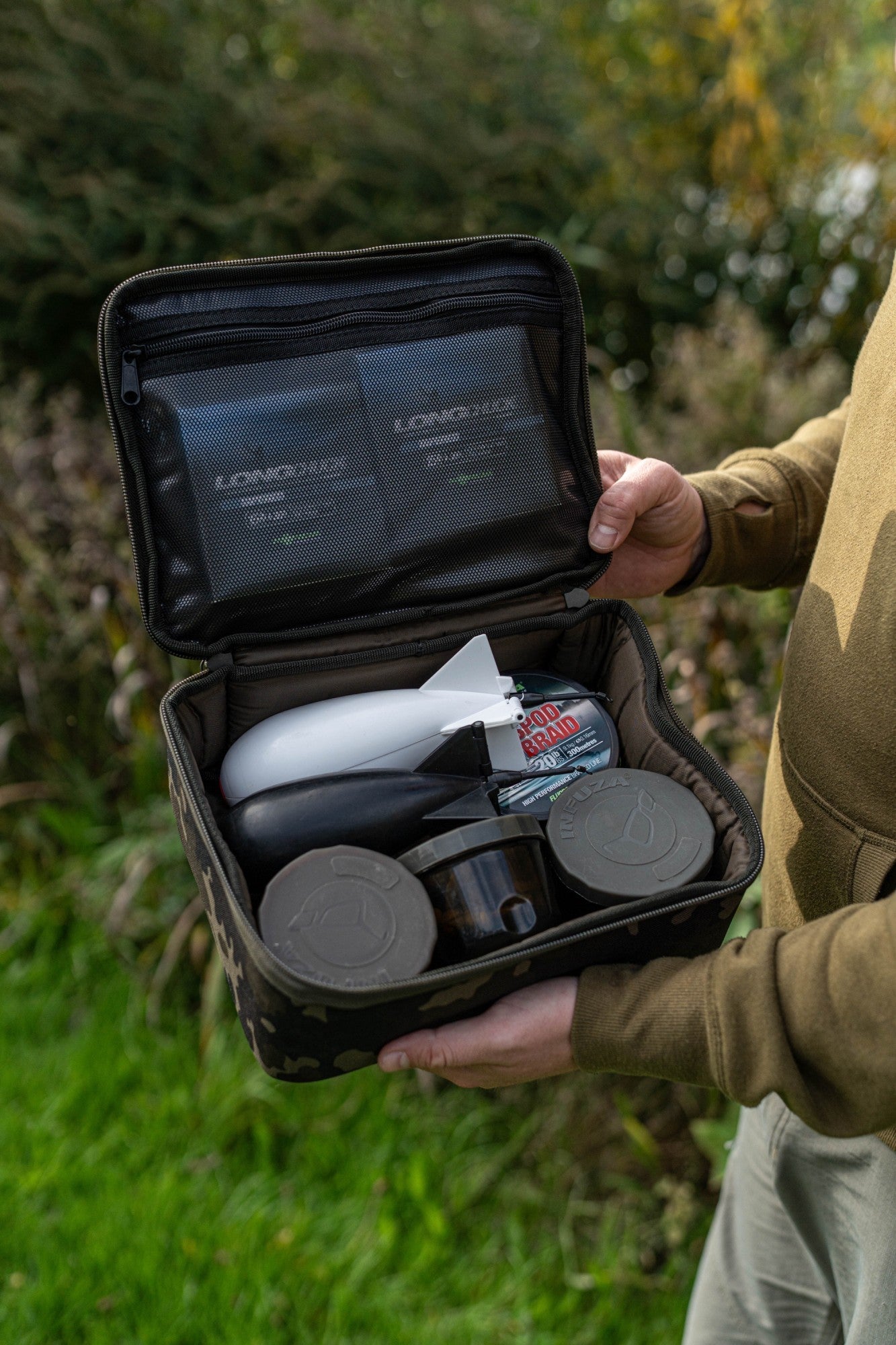 Compac Tackle Pouch Dark Kamo 200