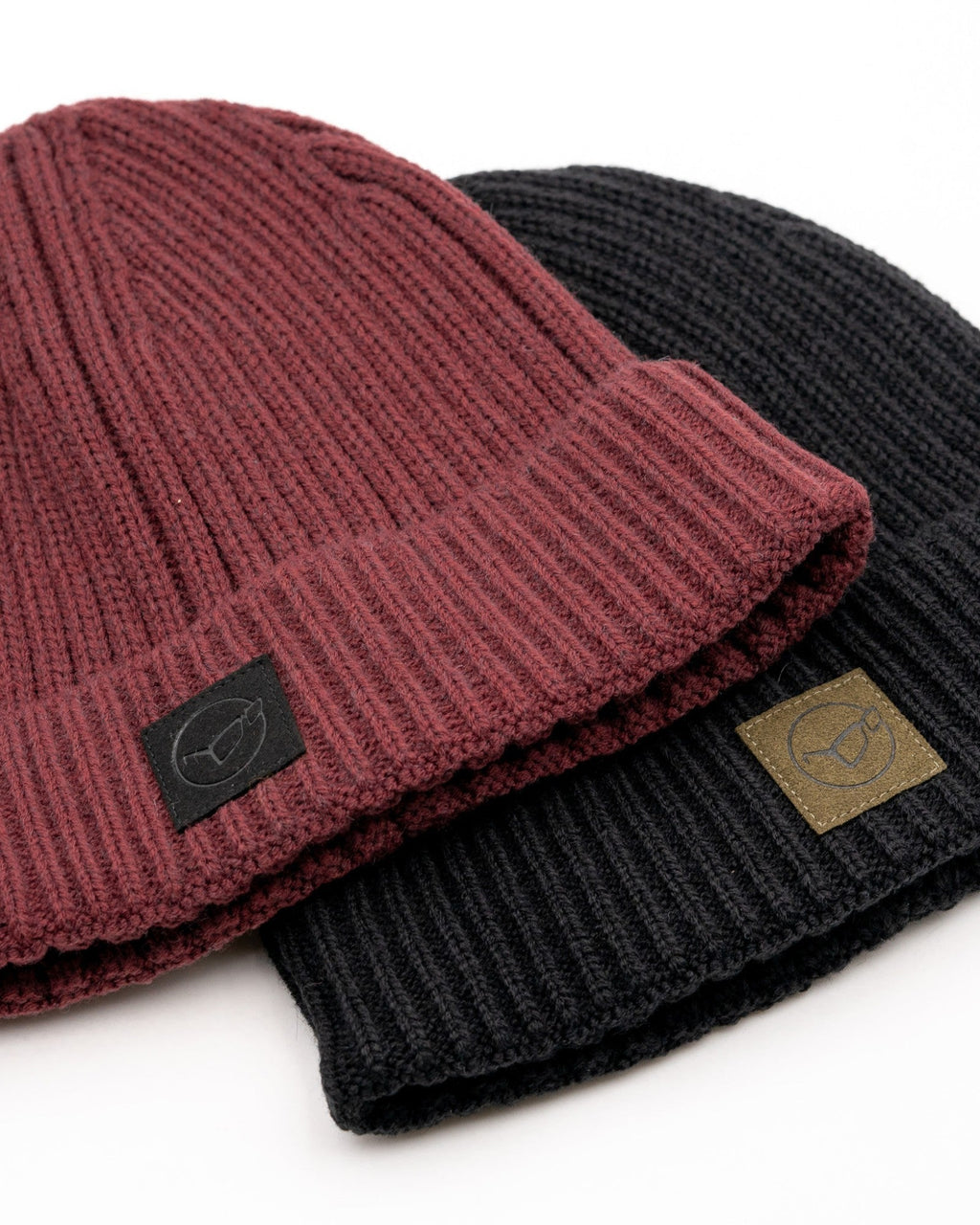 Korda Fishermen Beanie Black – dettaglio maglia e logo
