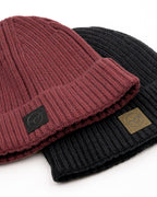 Korda Fishermen Beanie Black – dettaglio maglia e logo